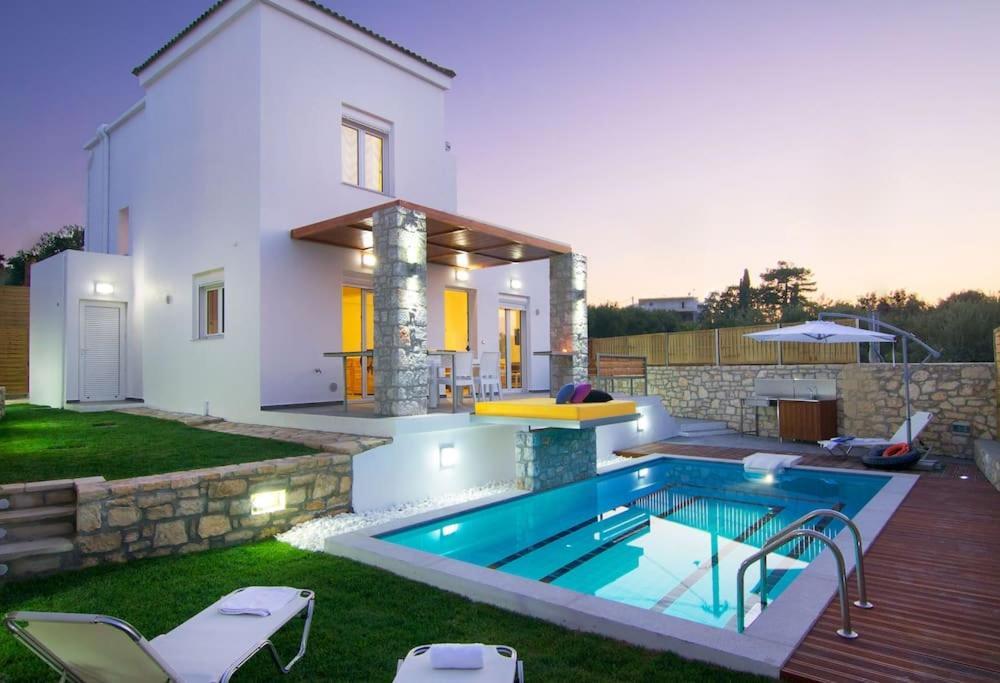 Villa Aada - Moderne Komfortvilla Mit Eigenem Pool Loutra Esterno foto