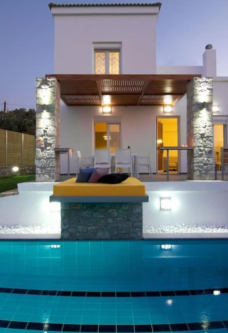 Villa Aada - Moderne Komfortvilla Mit Eigenem Pool Loutra Esterno foto